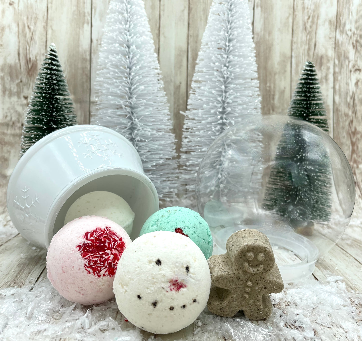 Christmas Bath Bomb Snowglobe